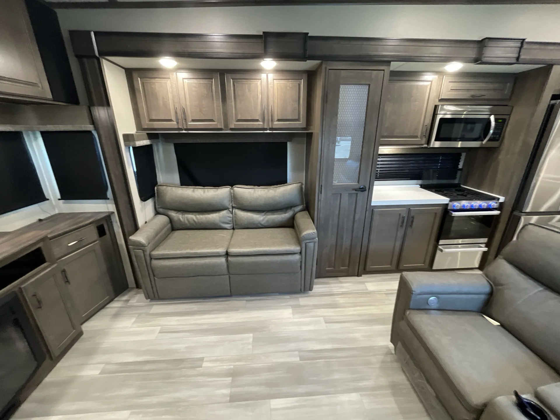 2023 Grand Design Solitude 3330RE — living area main