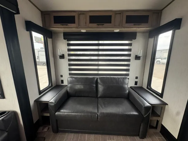 2022 Forest River Cherokee Arctic Wolf 3880 SUITE, Photos photo 19