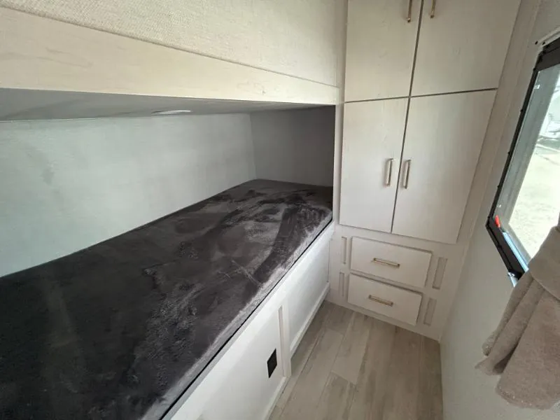 2027 Forest River Vibe 2900KB, Photos photo 17