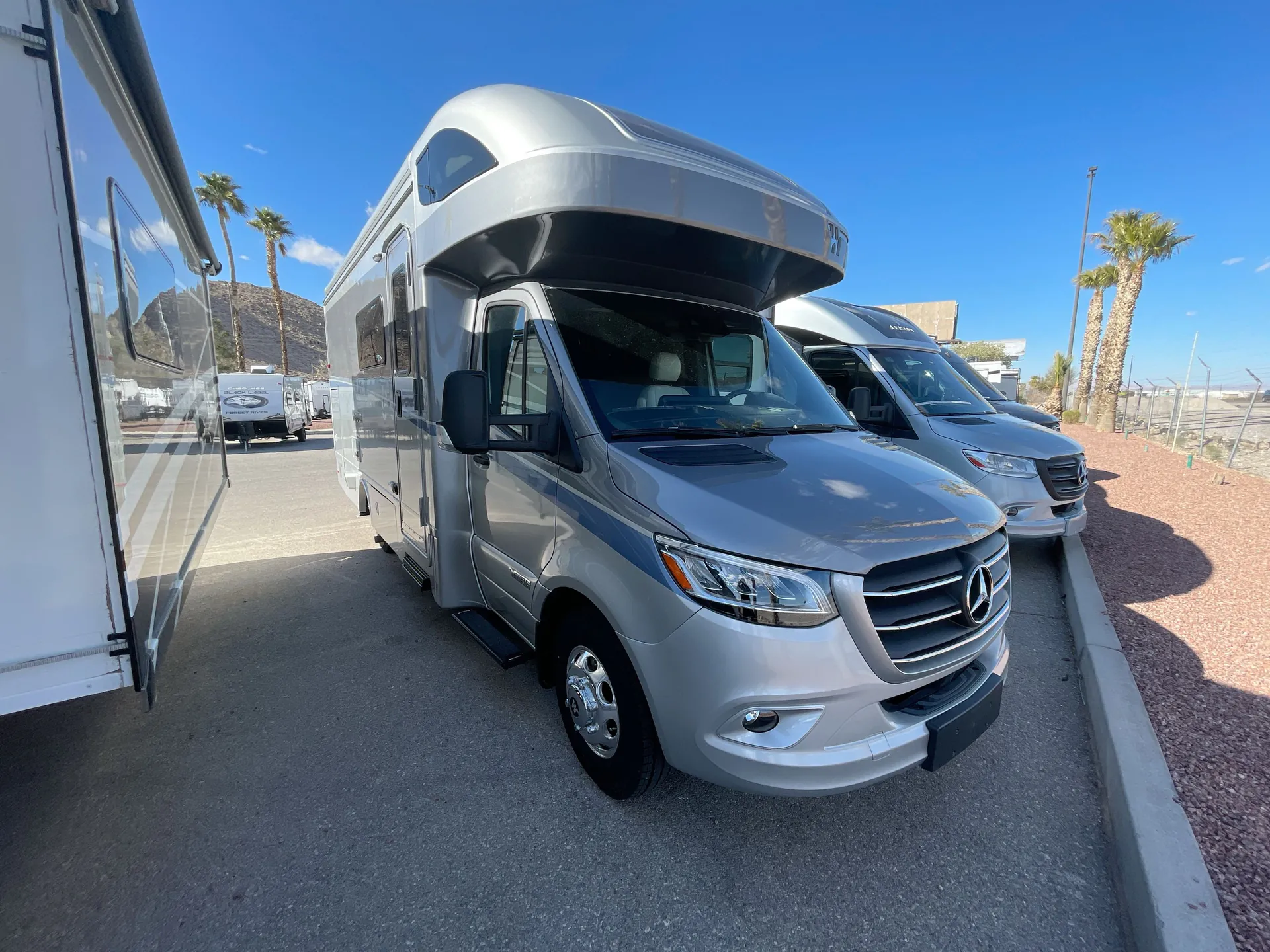 2025 Winnebago Navion 24T - Photo 2
