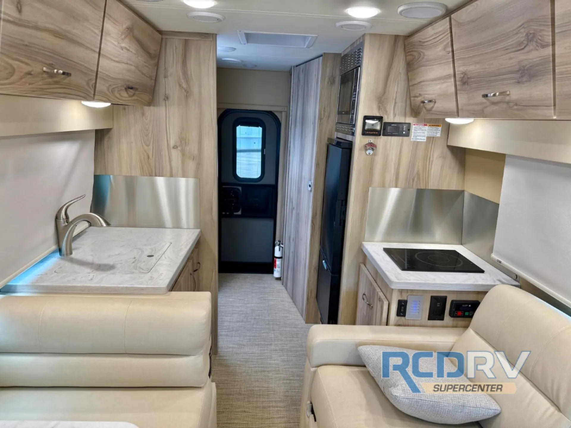2024 Chinook RV Summit SS - Photo 3