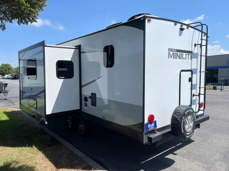 2023 Forest River Rockwood Mini Lite 2509S - Photo 3