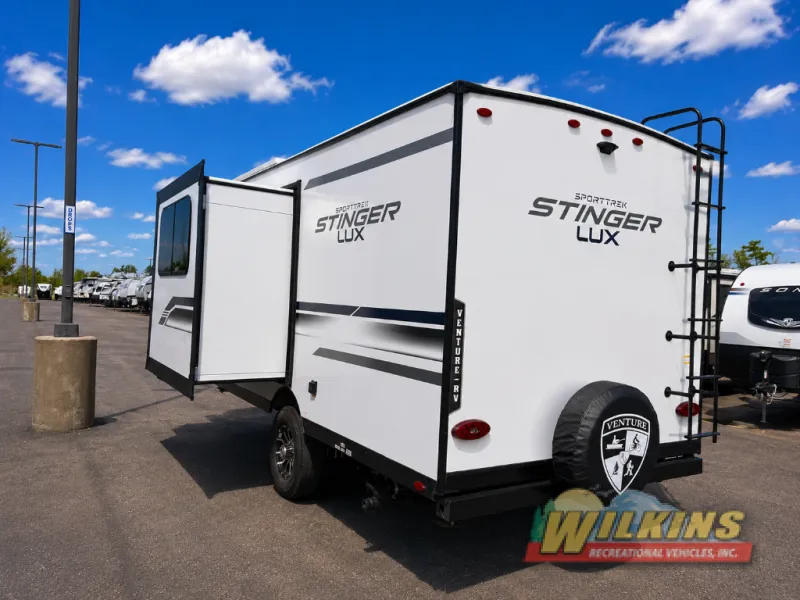 2026 Venture RV SportTrek Stinger Lite 161VUD - Photo 4