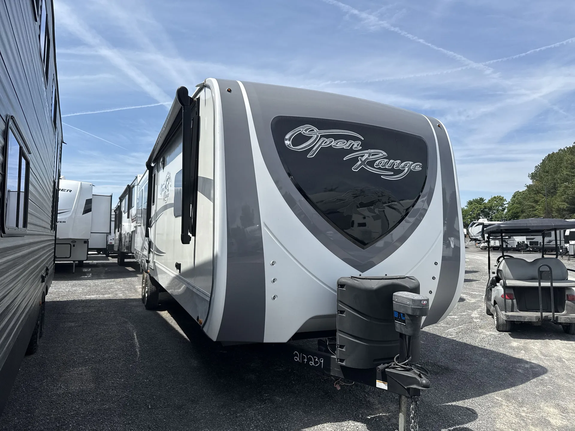 2021 Highland Ridge Open Range 323RLS dealer photo 1 from Camping World