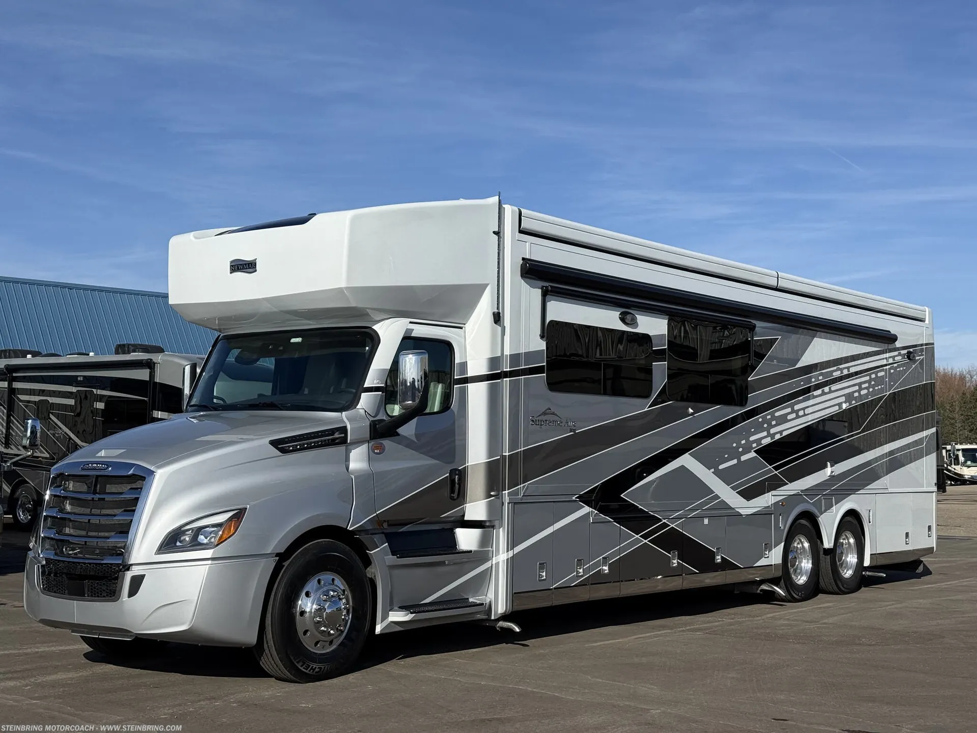 2026 Newmar Supreme Aire 4505 - Photo 3