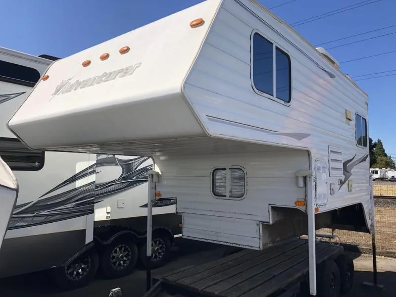 2005 Adventurer Adventurer 90FWS - Photo 3