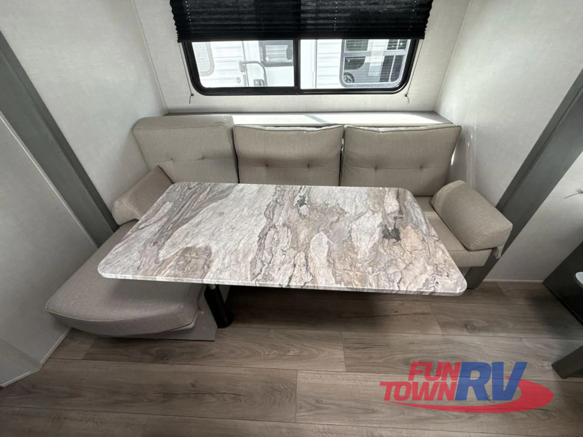 2024 Forest River Ozark 1800QS - Photo 4