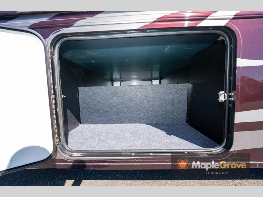 2014 Winnebago Vista 35B, Photos photo 26