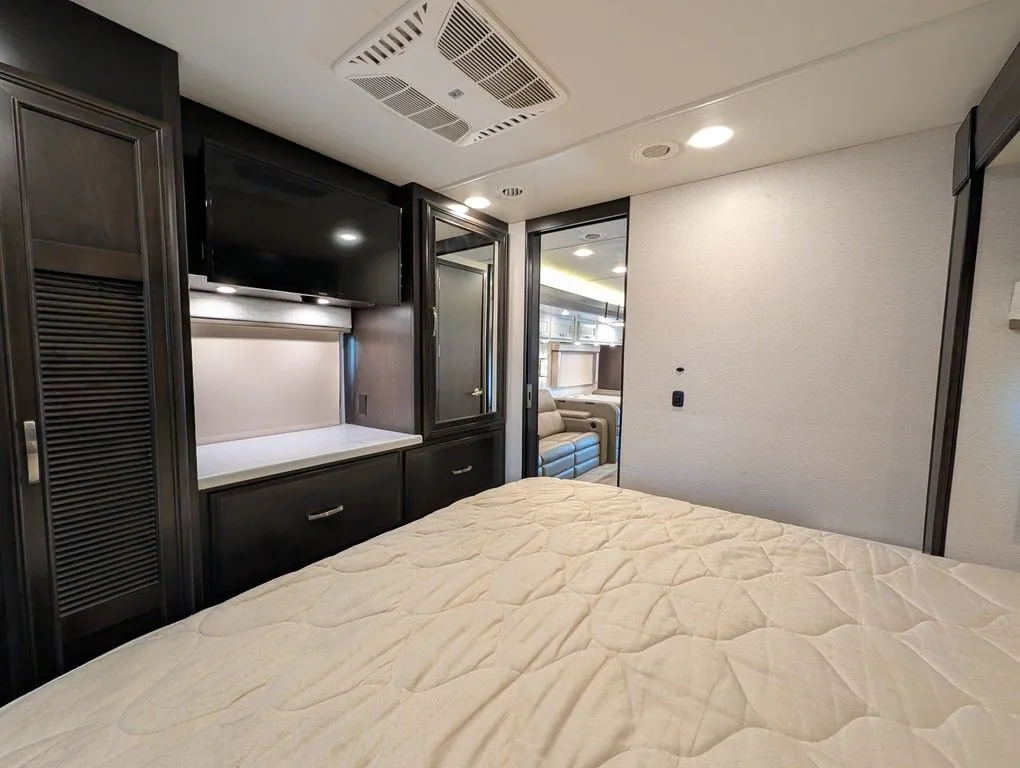 2023 Entegra Coach Accolade 37K, Photos photo 35