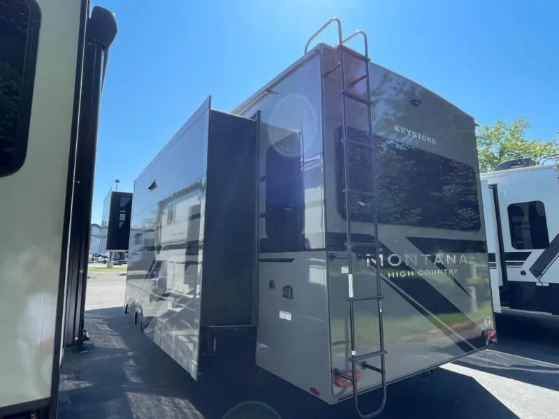 2026 Keystone Montana High Country 290RL - Photo 3