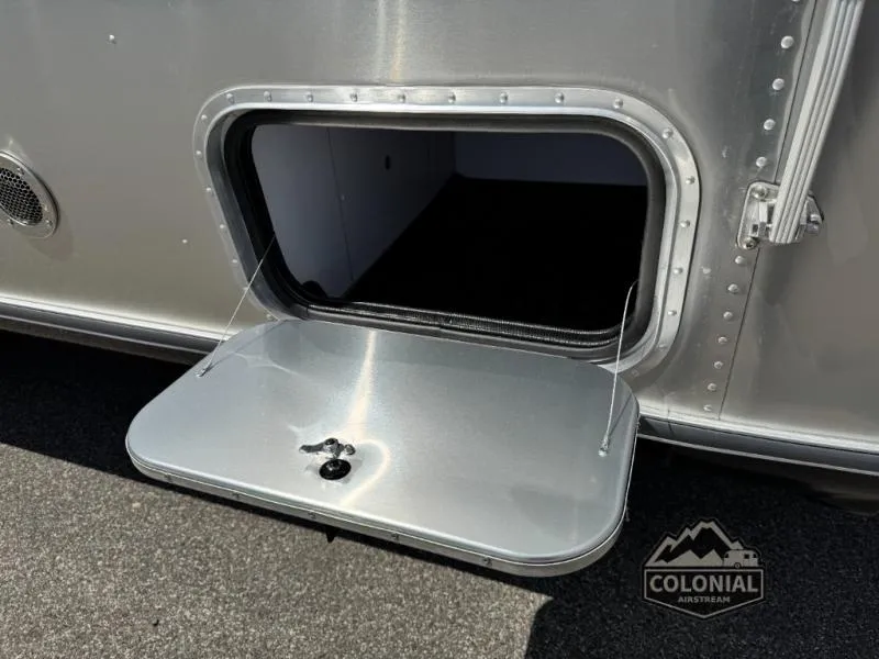 2027 Airstream Trade Wind 25FB - Photo 4