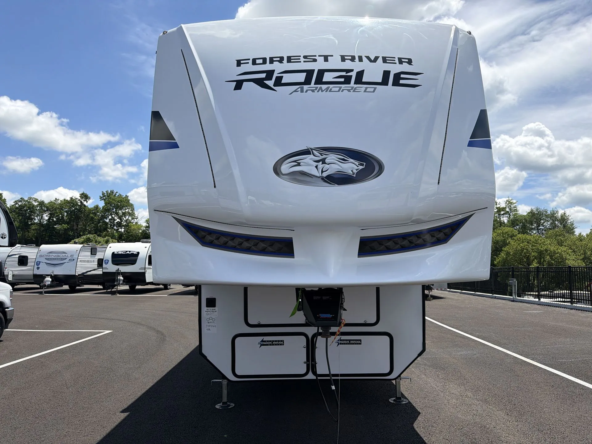 2026 Forest River Vengeance Rogue Armored 4015 - Photo 4