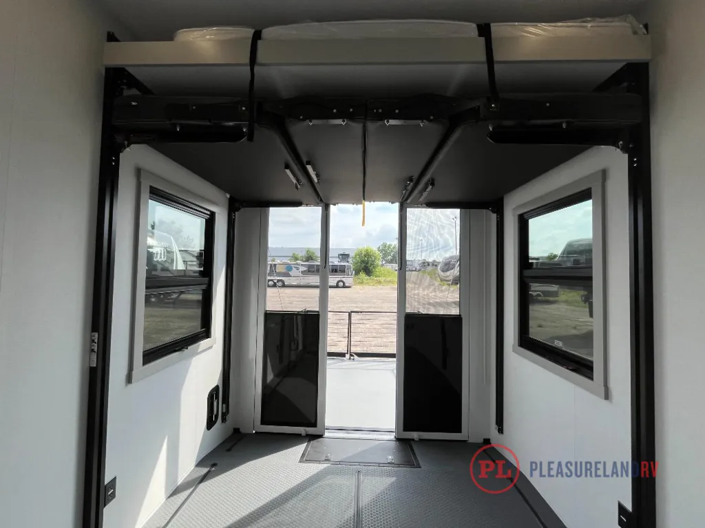 2026 Brinkley Model G 3970, Photos photo 10