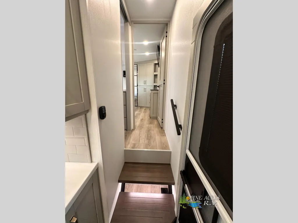 2026 Brinkley Model Z 3515, Photos photo 58