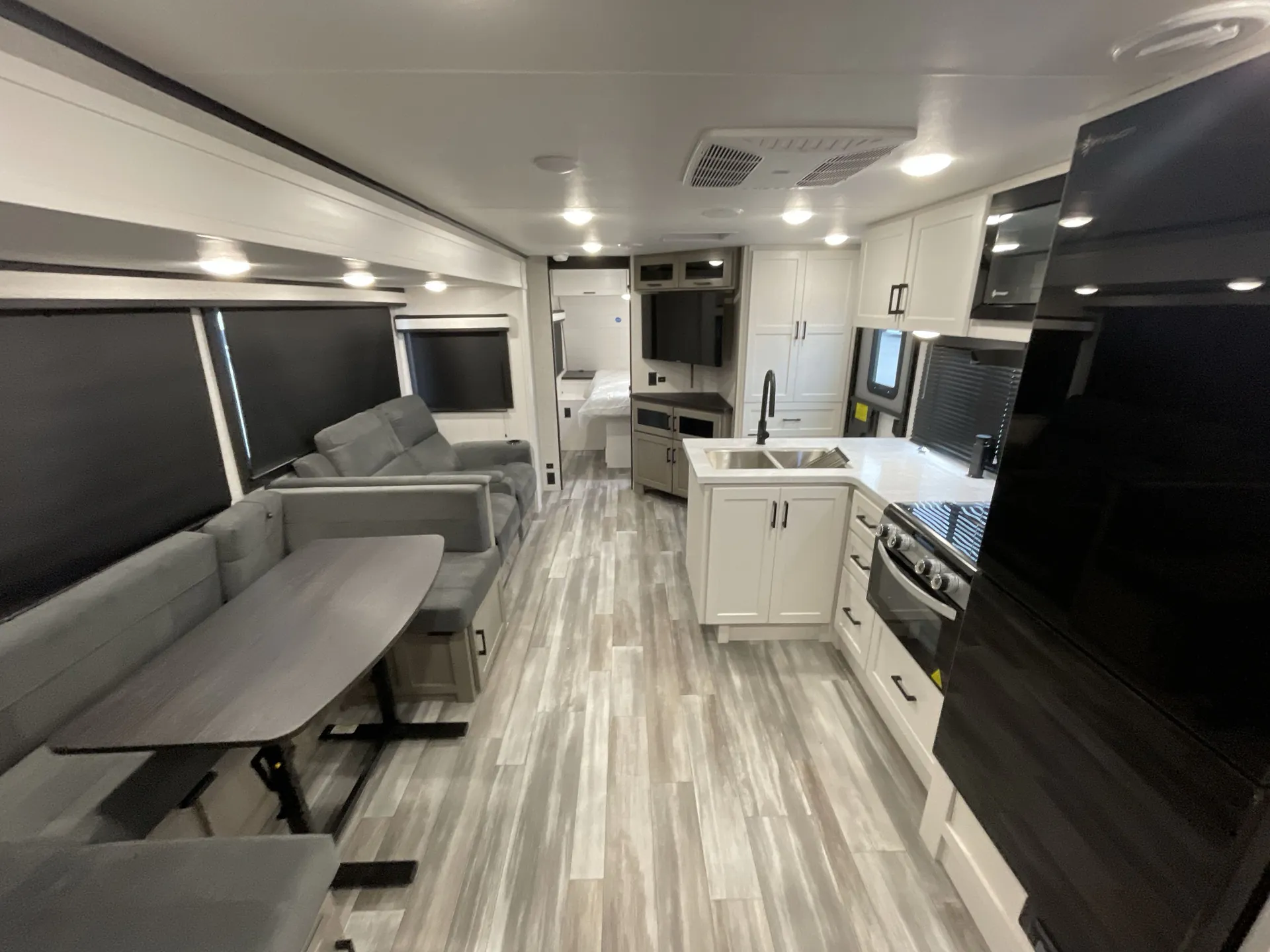 2025 Jayco Jay Feather 29BHB — living area main