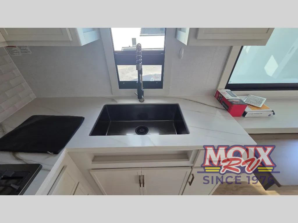 2025 Brinkley Model I 265, Photos photo 11
