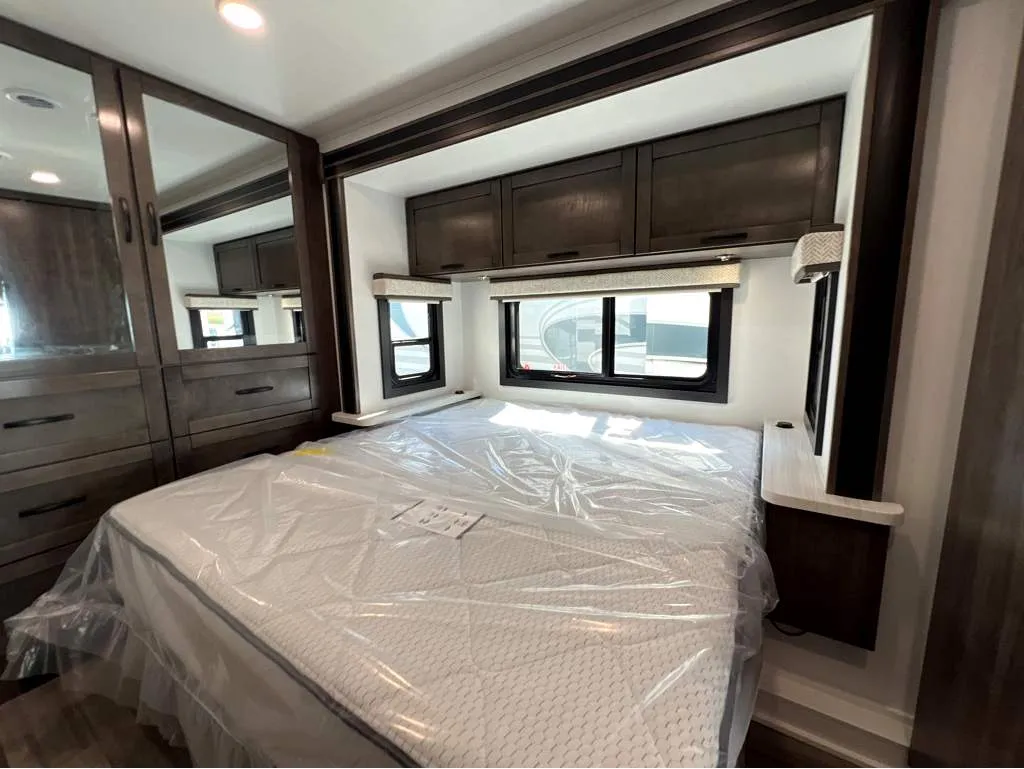 2026 Entegra Coach Vision 27A, Photos photo 17