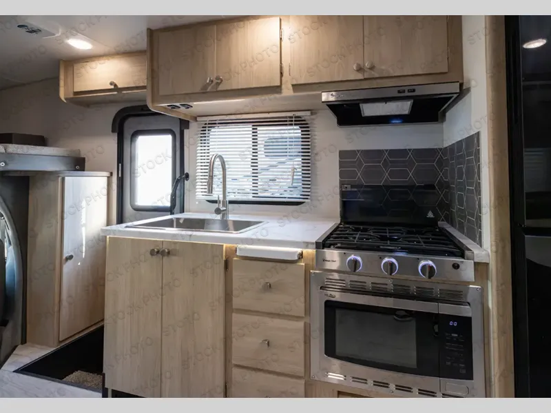 2026 Coachmen Leprechaun 260MB - Photo 4