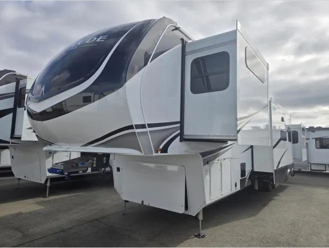 2026 Grand Design Solitude 391DL - Photo 2