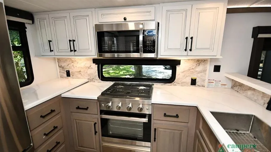 2024 Keystone Montana 3901RK, Photos photo 19
