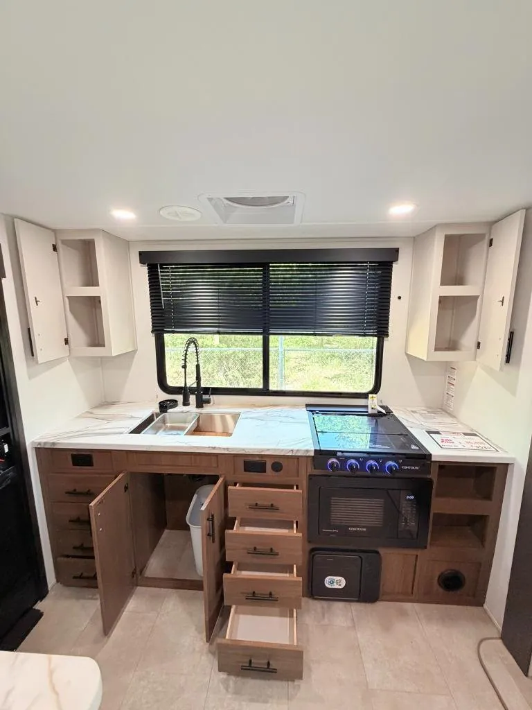 2027 Forest River Tracer 235RK, Photos photo 9