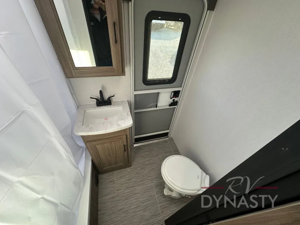 2025 Coachmen Freedom Express Select 31SE, Photos photo 27