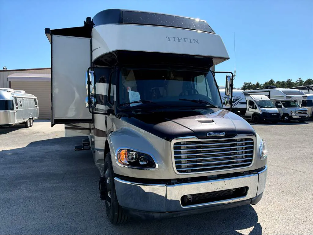 2022 Tiffin Allegro Bay 38 BB - Photo 2