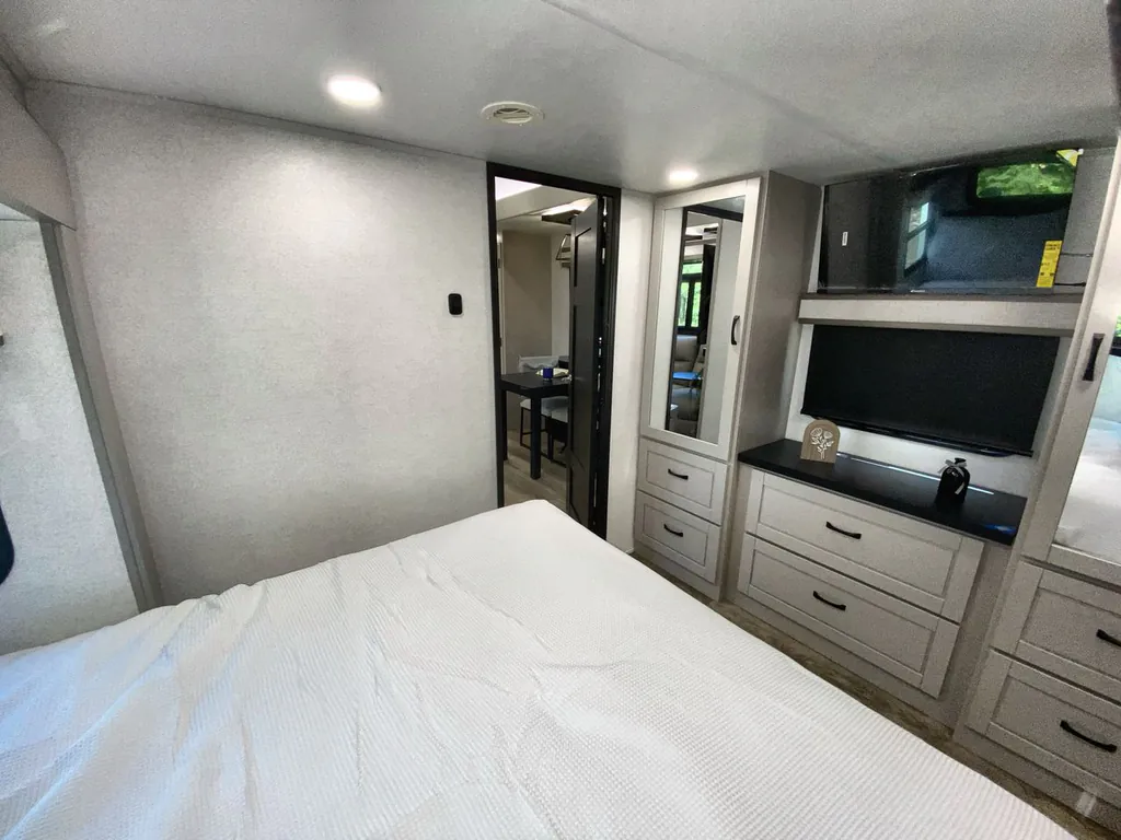 2026 Jayco North Point 395DSDB, Photos photo 34