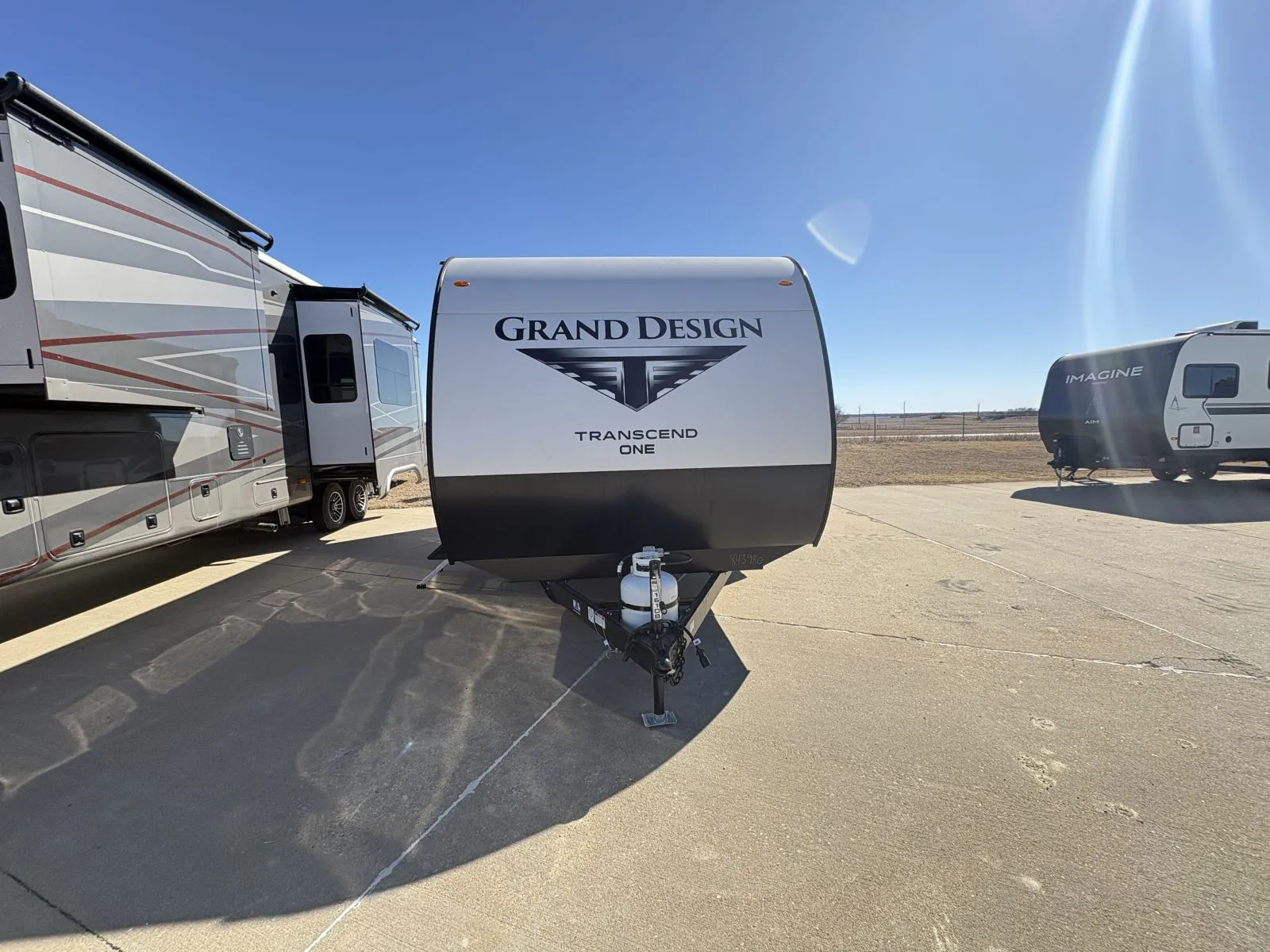 2026 Grand Design Transcend One 161DB - Photo 3
