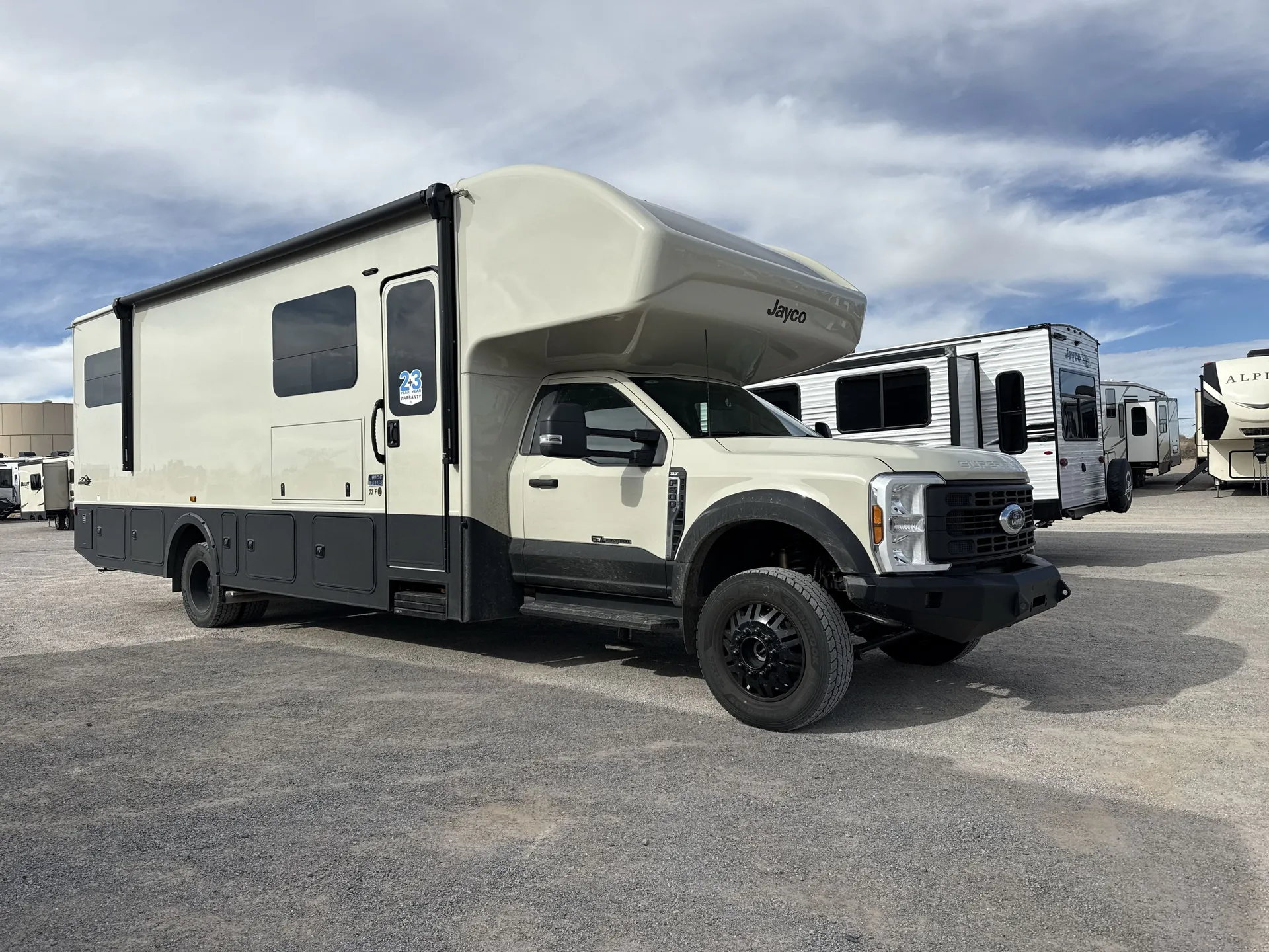 2026 Jayco Greyhawk Xl Desert Edition 33F - Photo 2