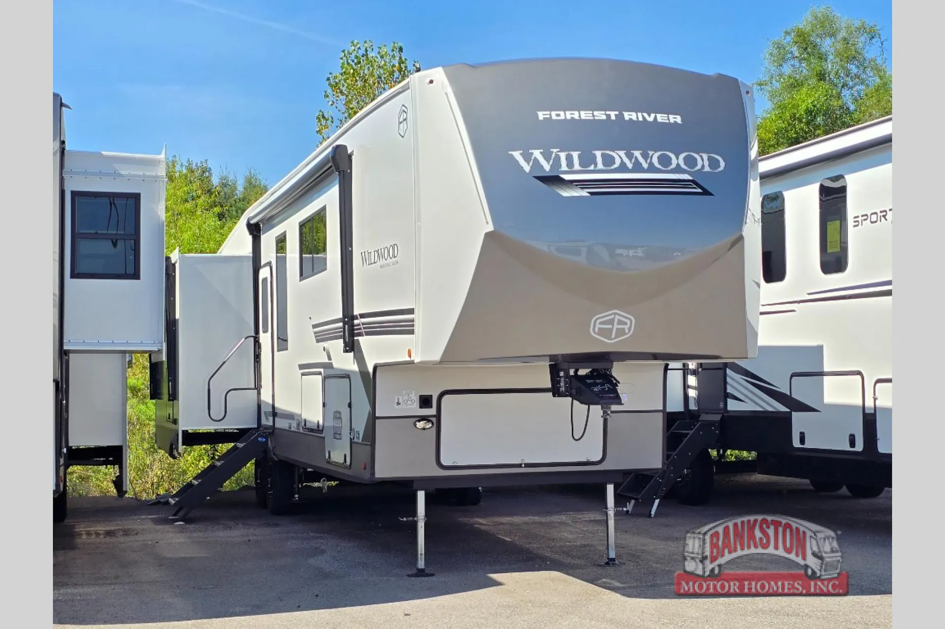 2027 Forest River Wildwood Heritage Glen 380WDR