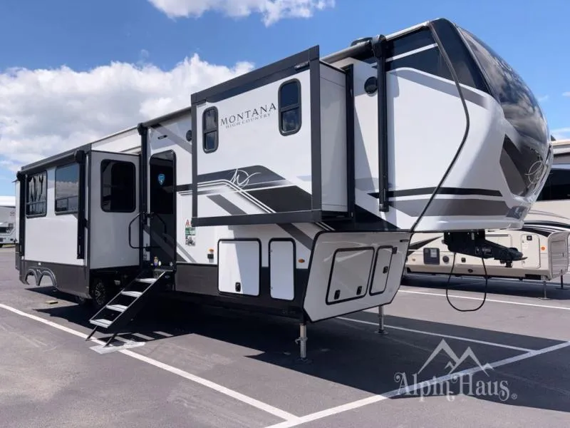 2025 Keystone Montana High Country 397FB - Photo 2