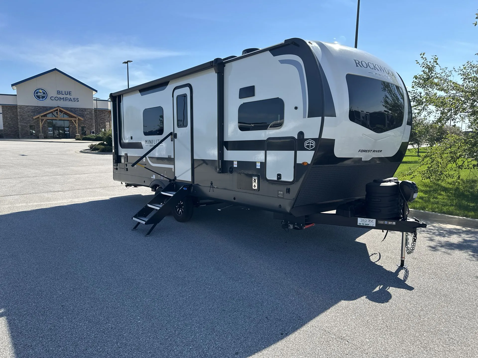 2027 Forest River Rockwood Mini Lite 2523MBR