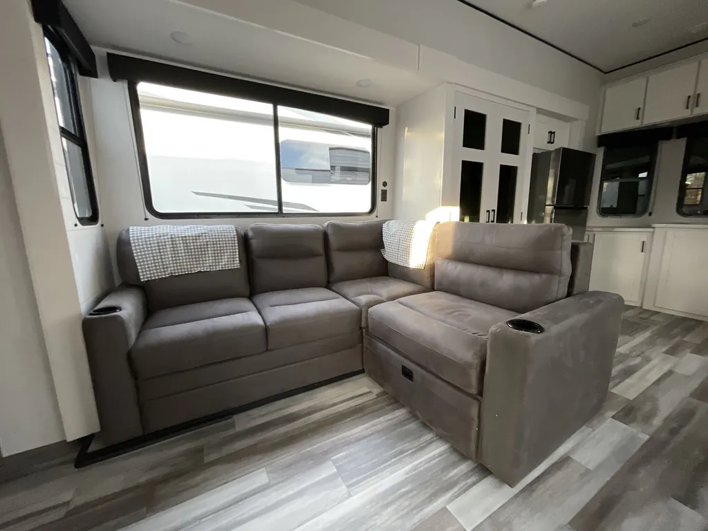 2026 Jayco Jay Flight Bungalow 404LOFT DS, Photos photo 7