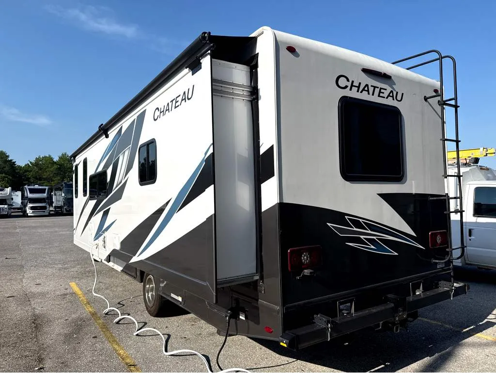 2024 Thor Motor Coach Chateau 31WV - Photo 4