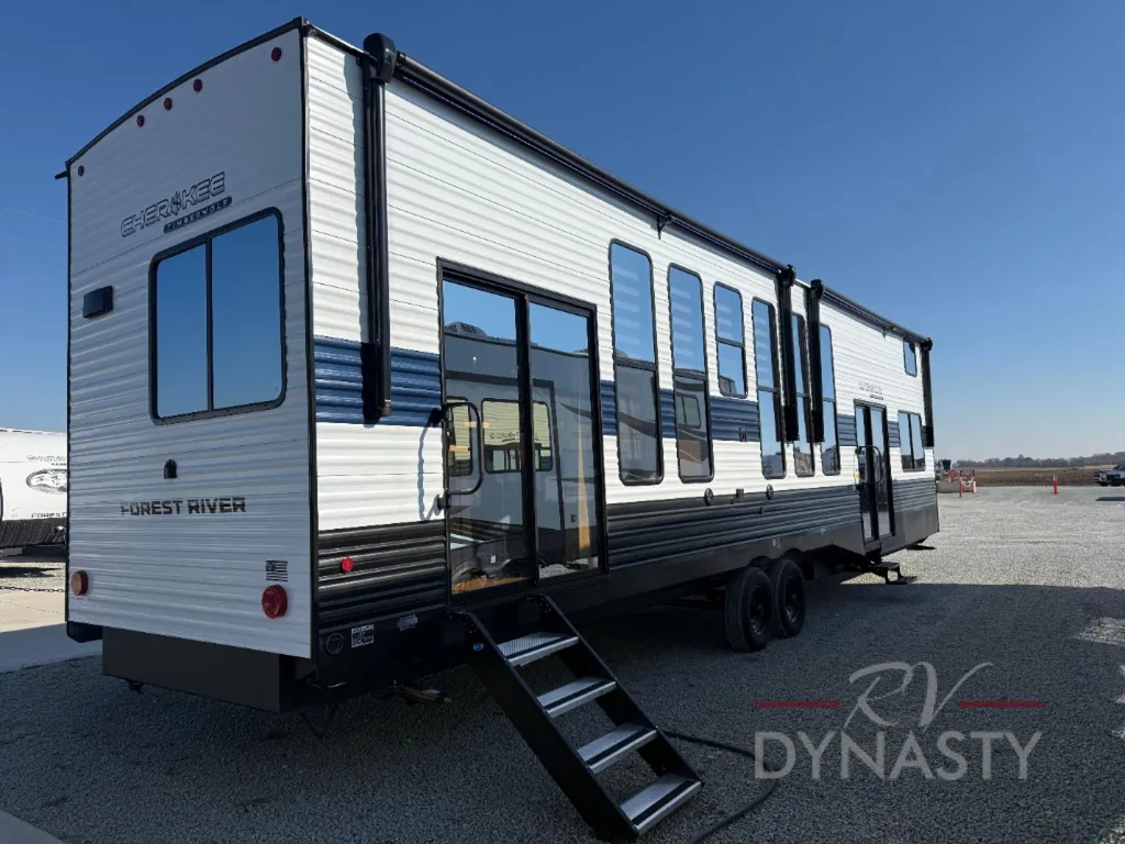 2026 Forest River Cherokee Timberwolf 39AL, Photos photo 4