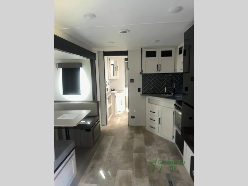2025 Palomino Puma 337BH, Photos photo 28