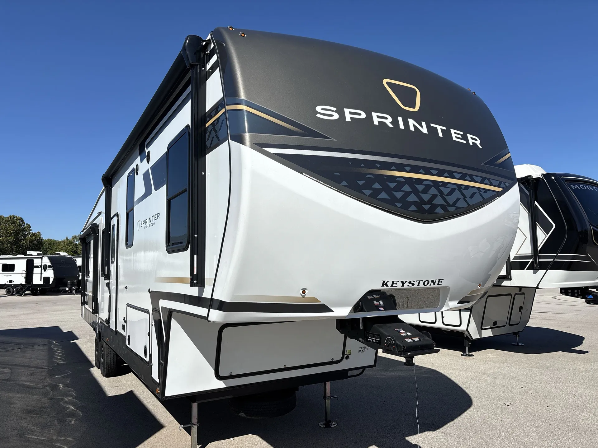 2026 Keystone Sprinter 3520RDS - Photo 2