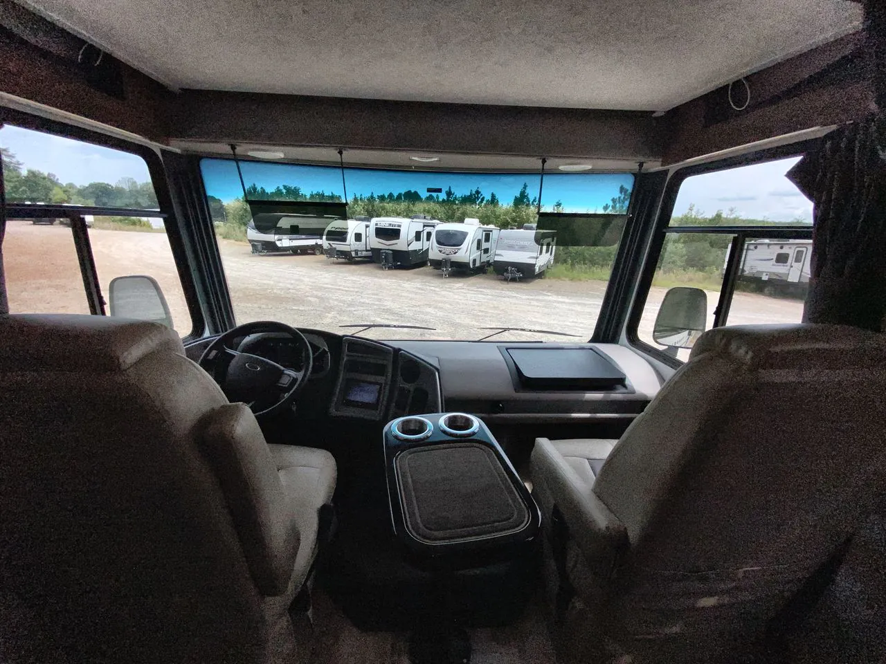 2021 Coachmen Pursuit 29SS - Photo 2