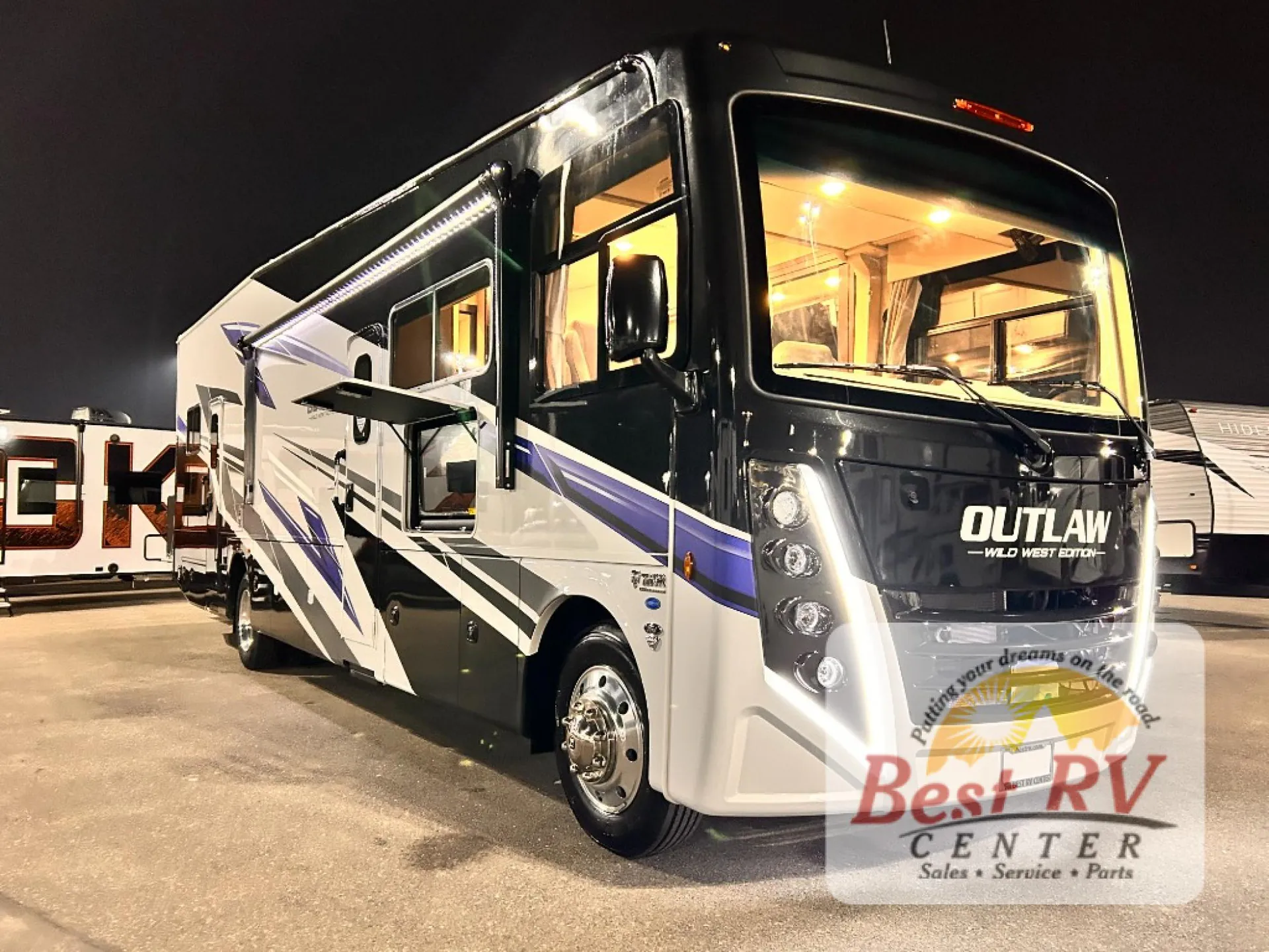 2026 Thor Motor Coach Outlaw Wild West Edition 38K - Photo 2