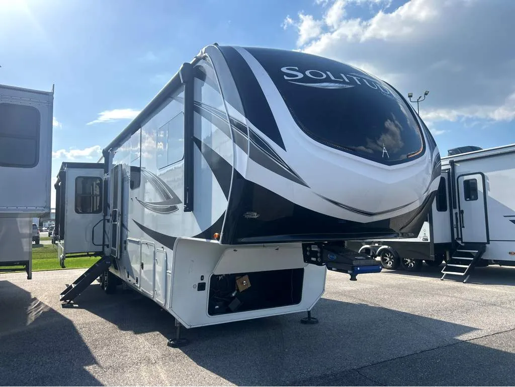 2023 Grand Design Solitude 378MBS - Photo 2