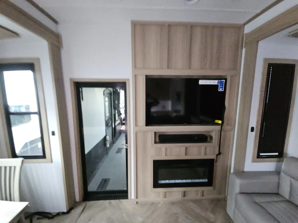 2026 Keystone Raptor 441, Photos photo 44