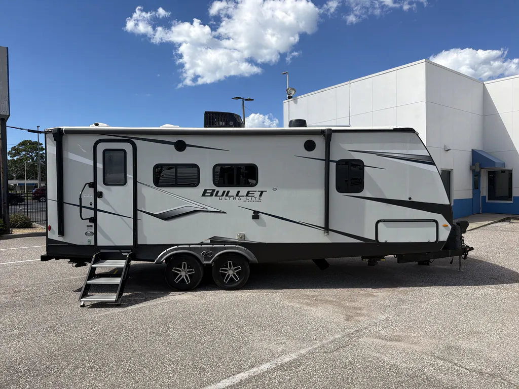 2022 Keystone Bullet 221RBS, Photos photo 2