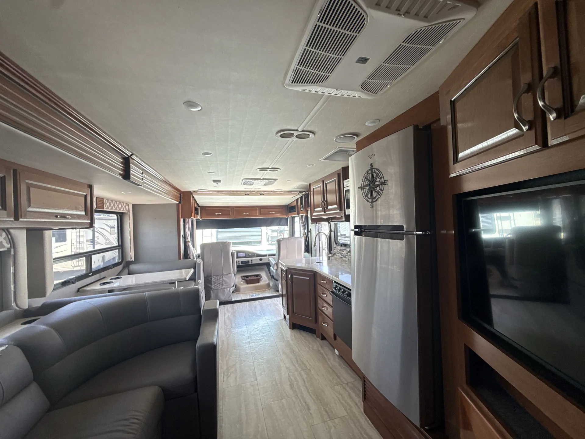 2018 Fleetwood Storm 32A — living area main
