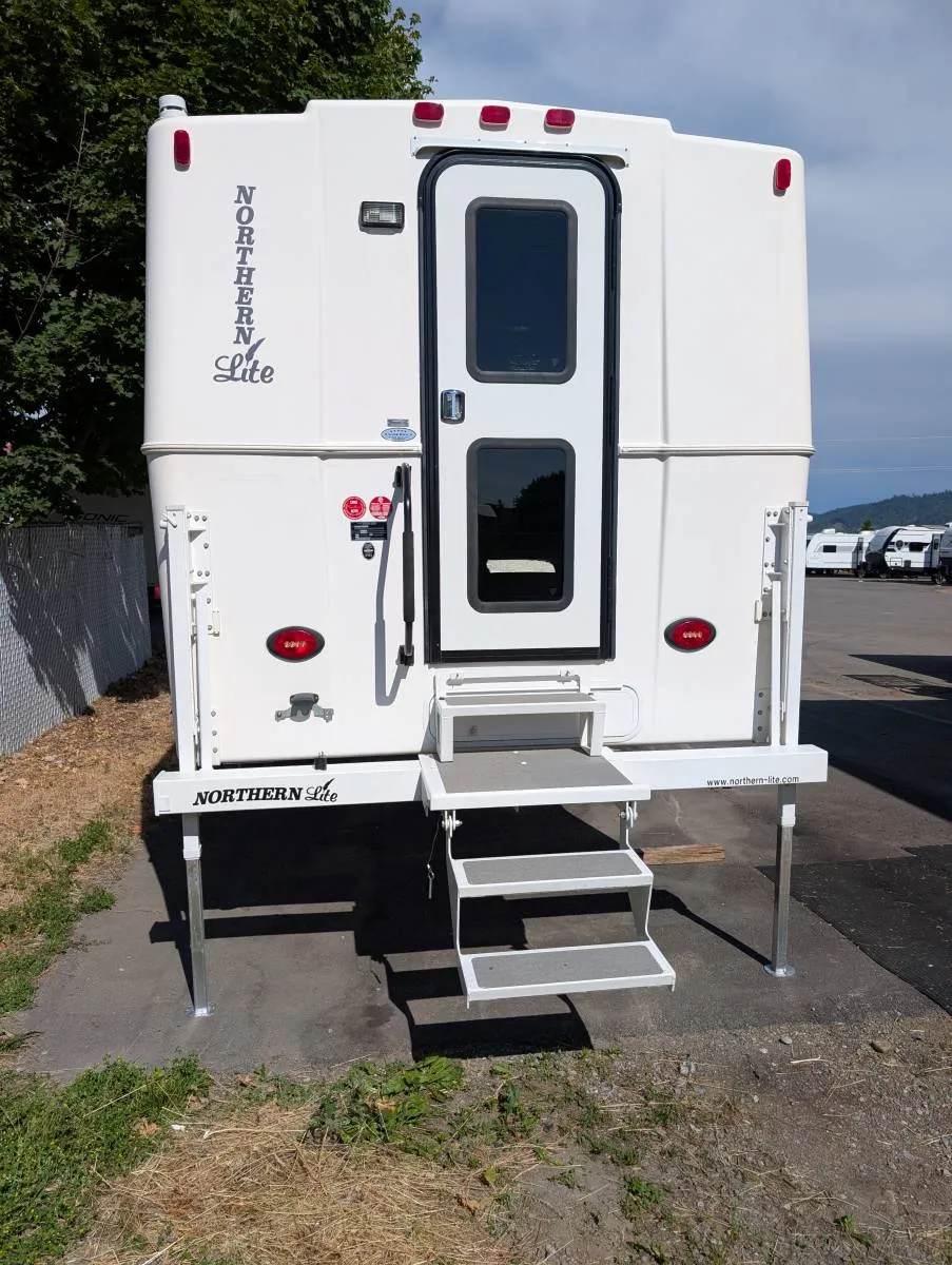 2023 Northern Lite Northern Lite 11EX - Photo 4