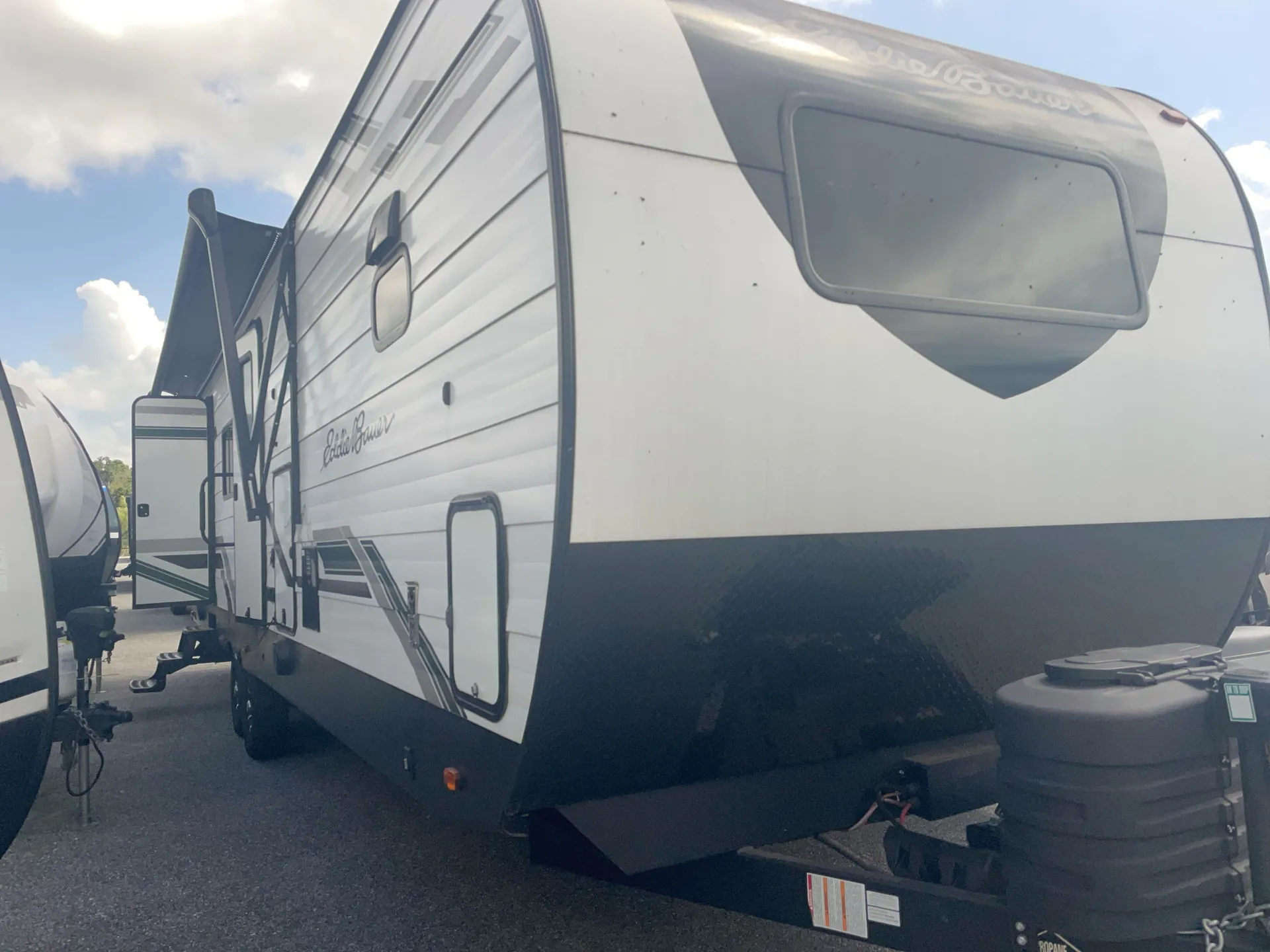 2024 Heartland Eddie Bauer 33FK - Photo 2