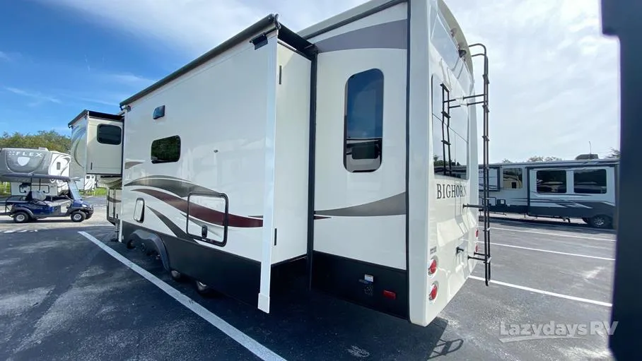 2019 Heartland Bighorn 3270RS - Photo 4