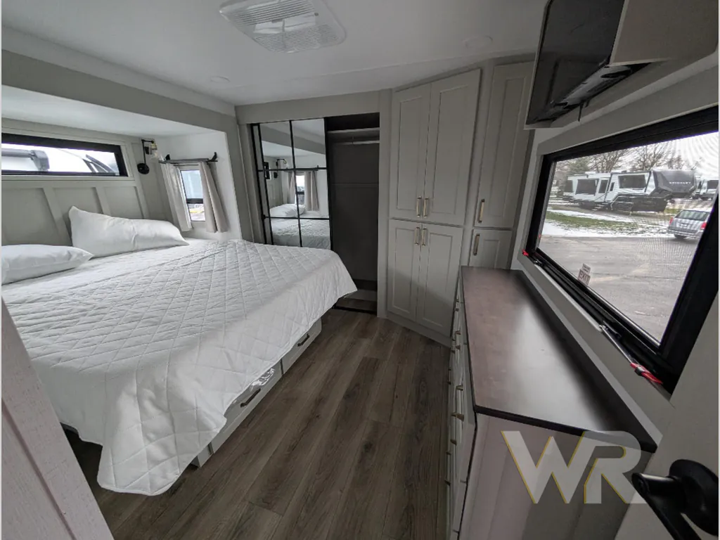 2026 Brinkley Model G 3520, Photos photo 44