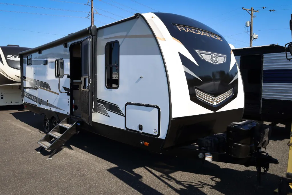 2023 Cruiser RV Radiance 25BH - Photo 2