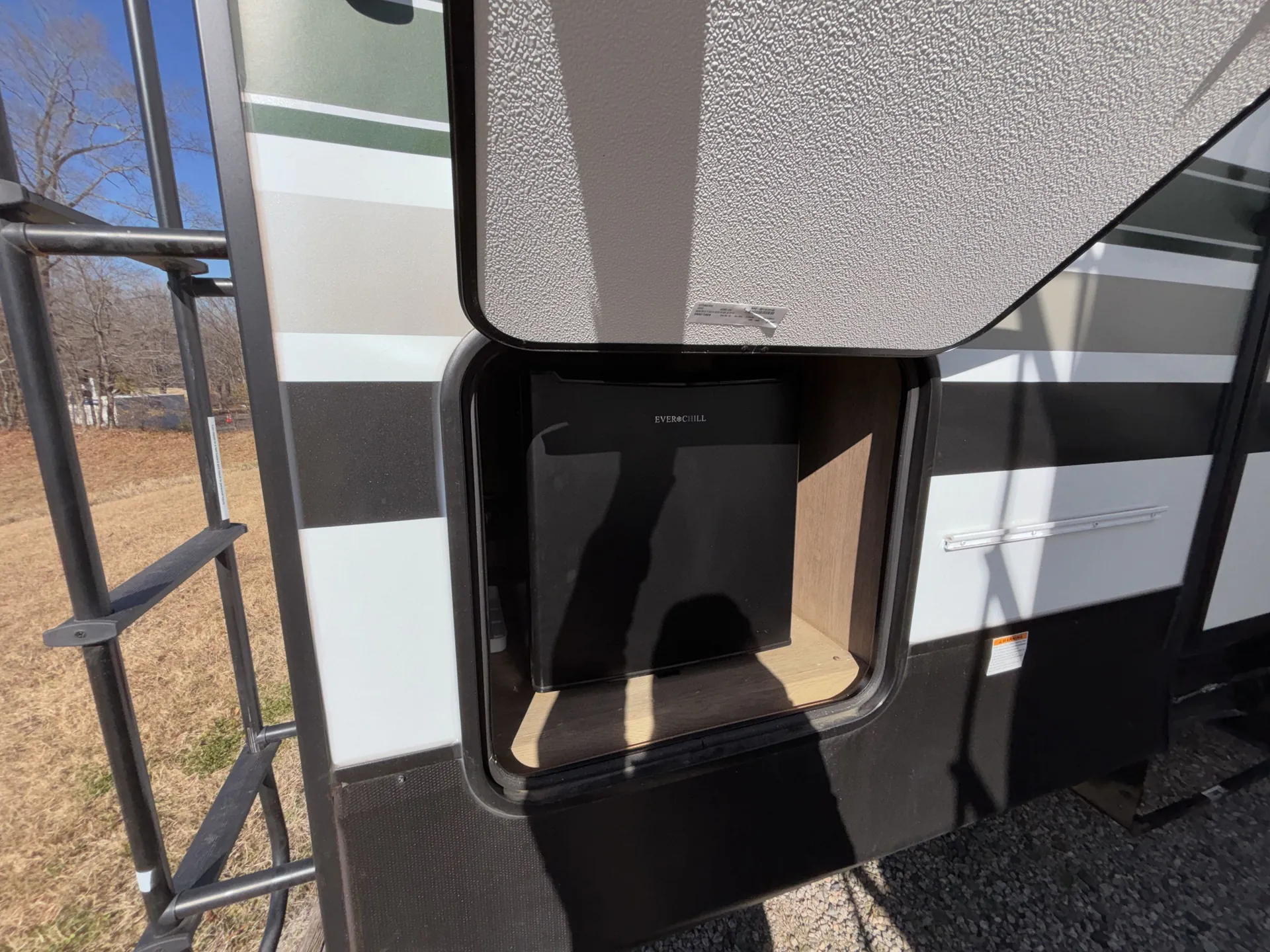 2024 Dutchmen Eddie Bauer 360LF — living area main
